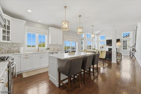 23 Claridge Lane Raritan NJ 08822