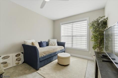 23 Claridge Lane Raritan NJ 08822