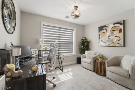 23 Claridge Lane Raritan NJ 08822