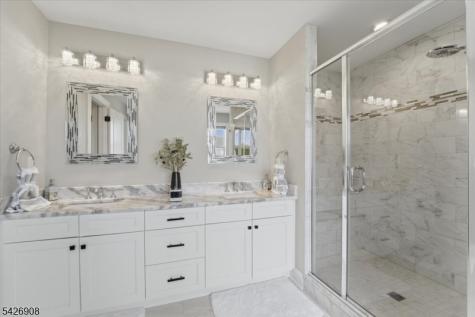 23 Claridge Lane Raritan NJ 08822