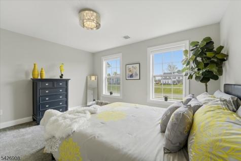 23 Claridge Lane Raritan NJ 08822