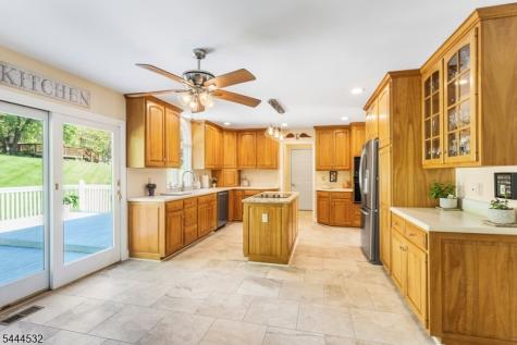 1 Winters Drive Lebanon NJ 08826