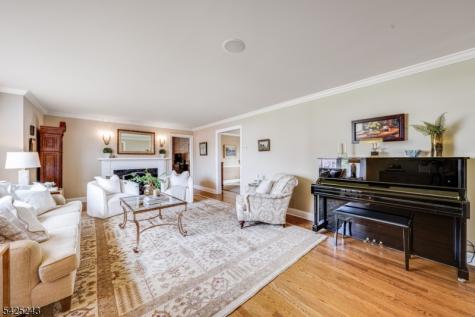 12 Hilltop Terrace Chatham NJ 07928