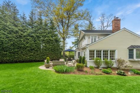 12 Hilltop Terrace Chatham NJ 07928