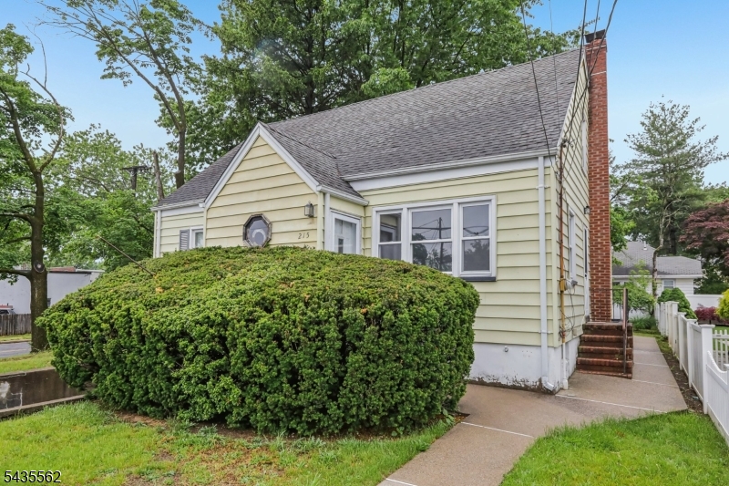 215 Henley Avenue New Milford NJ 07646