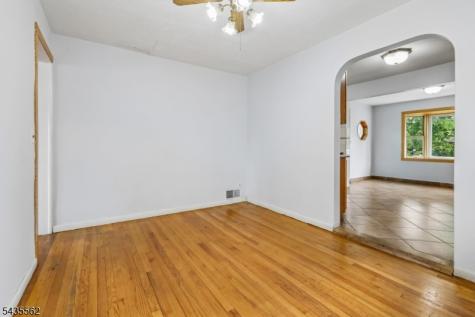 215 Henley Avenue New Milford NJ 07646