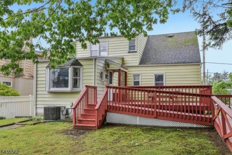 215 Henley Avenue New Milford NJ 07646