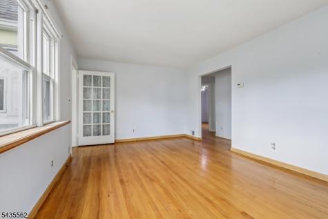 215 Henley Avenue New Milford NJ 07646