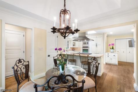 2 Canoe Lane Roseland NJ 07068