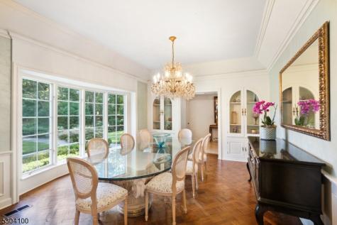 2 Canoe Lane Roseland NJ 07068