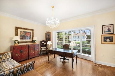 2 Canoe Lane Roseland NJ 07068