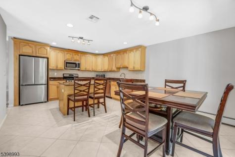 4 Maple Avenue Waldwick NJ 07463