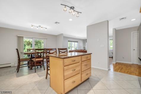 4 Maple Avenue Waldwick NJ 07463