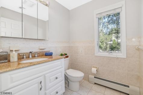 4 Maple Avenue Waldwick NJ 07463