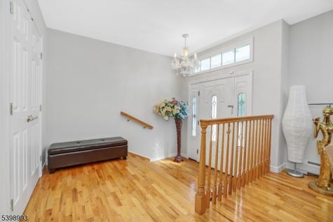 4 Maple Avenue Waldwick NJ 07463