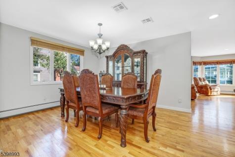 4 Maple Avenue Waldwick NJ 07463