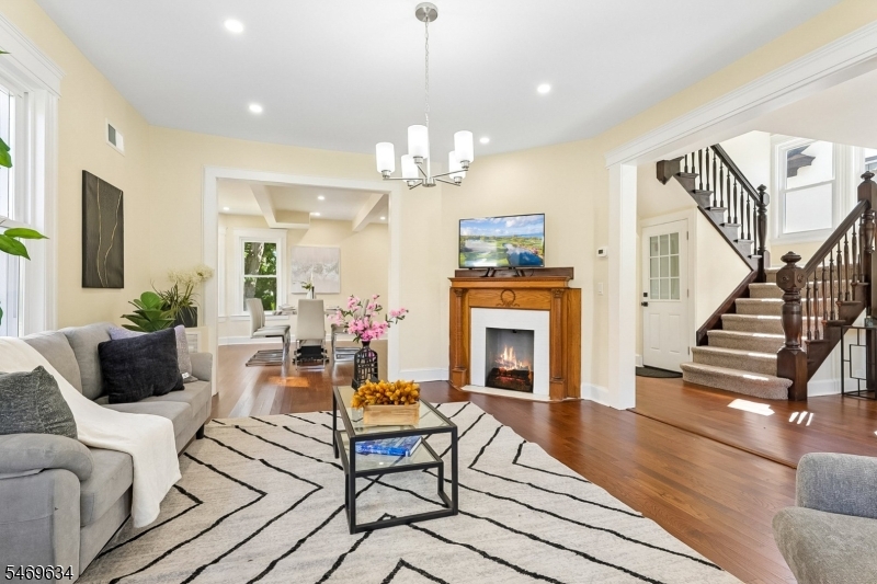 17 Princeton Road Elizabeth NJ 07208