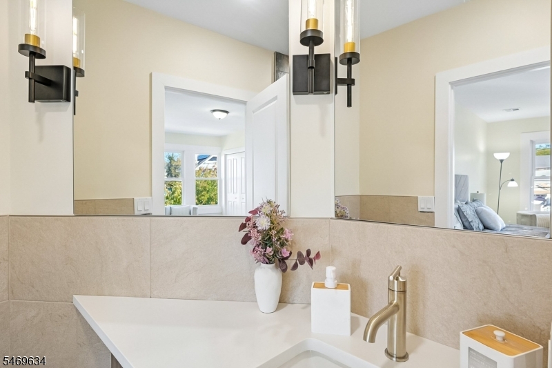 17 Princeton Road Elizabeth NJ 07208