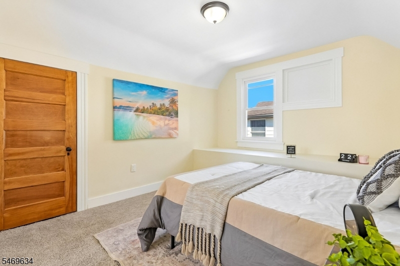 17 Princeton Road Elizabeth NJ 07208