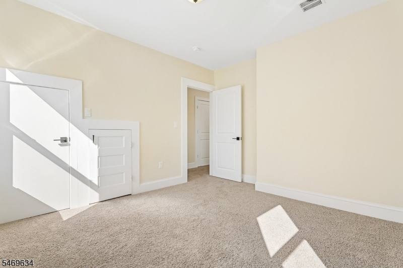 17 Princeton Road Elizabeth NJ 07208