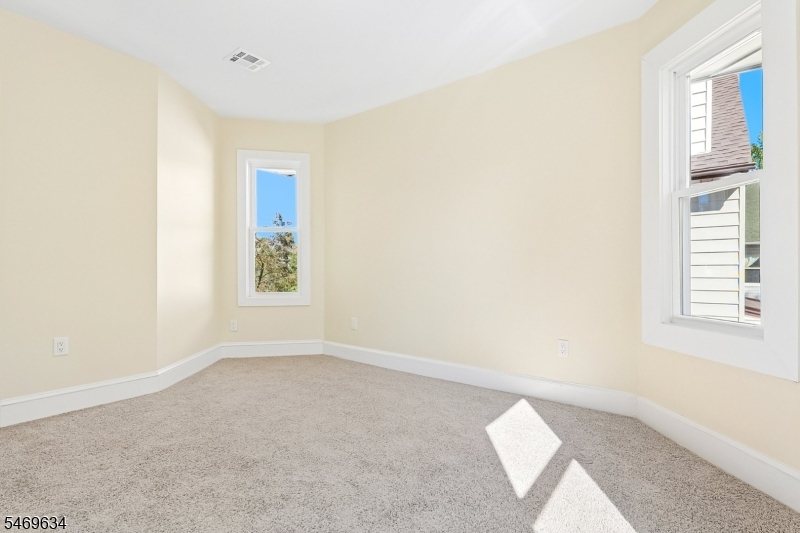 17 Princeton Road Elizabeth NJ 07208