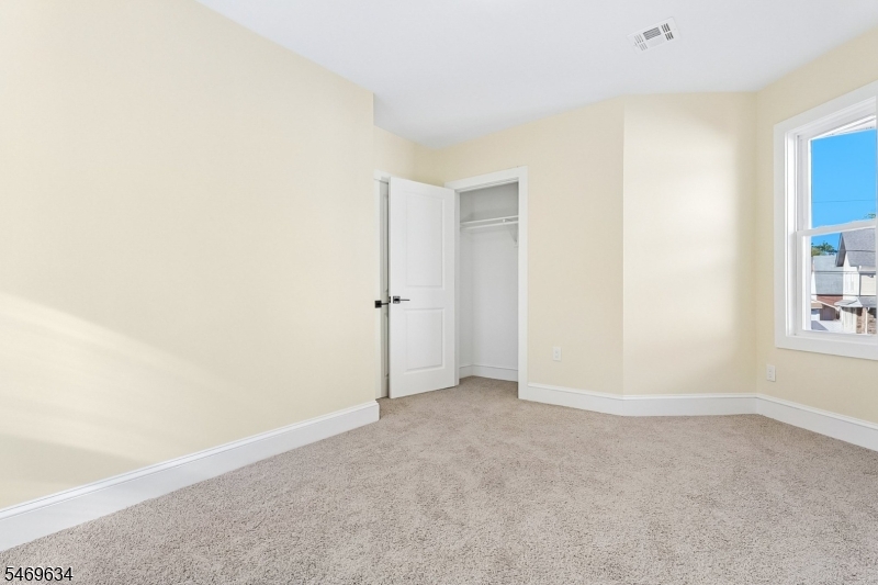 17 Princeton Road Elizabeth NJ 07208