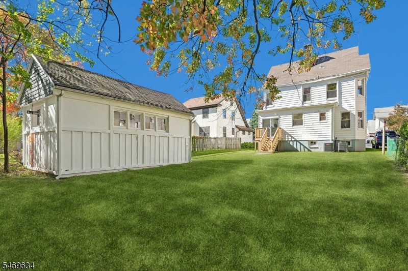 17 Princeton Road Elizabeth NJ 07208