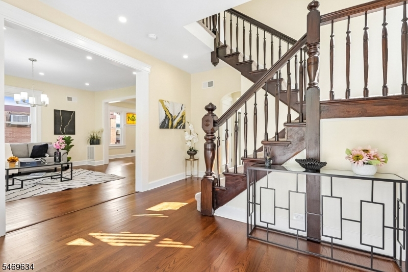 17 Princeton Road Elizabeth NJ 07208