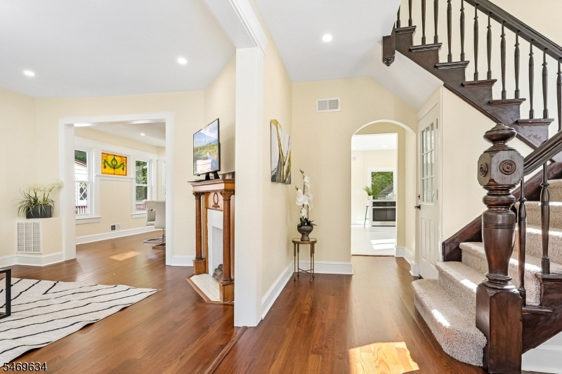 17 Princeton Road Elizabeth NJ 07208