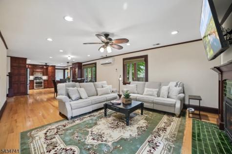 3811 Park Avenue Edison NJ 08820