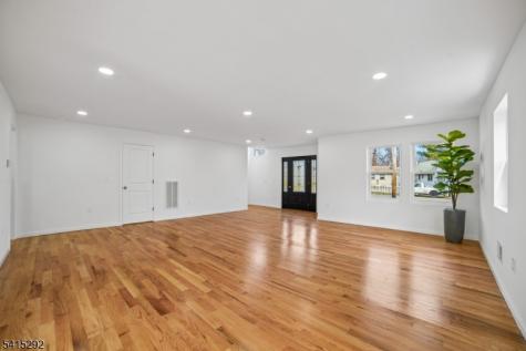 207 Lake Shore Drive Parsippany-troy Hills NJ 07034