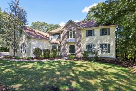 79 Stony Brook Road Montville NJ 07045