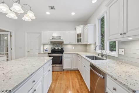 79 Stony Brook Road Montville NJ 07045