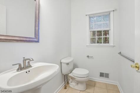 79 Stony Brook Road Montville NJ 07045