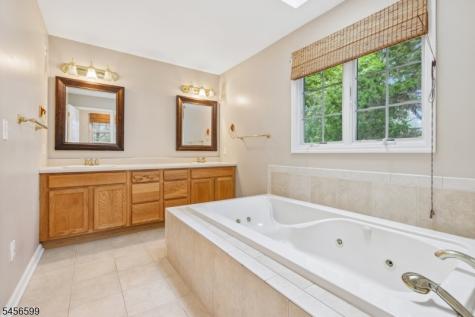 79 Stony Brook Road Montville NJ 07045