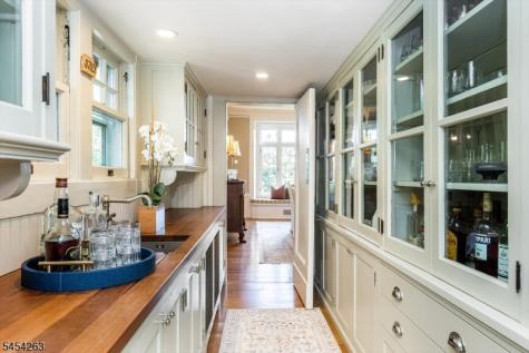 69 Forest Avenue Glen Ridge Boro NJ 07028