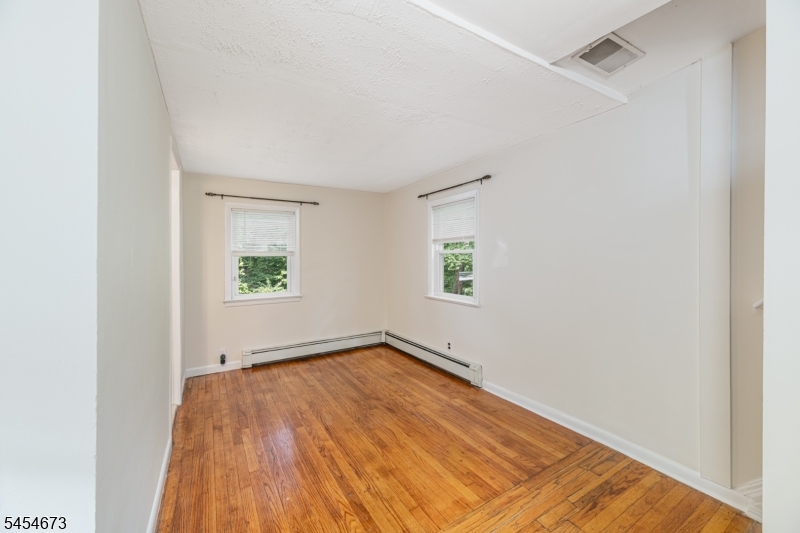 15 Laceytown Road Hardyston NJ 07416