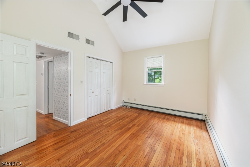 15 Laceytown Road Hardyston NJ 07416