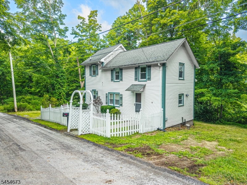 15 Laceytown Road Hardyston NJ 07416