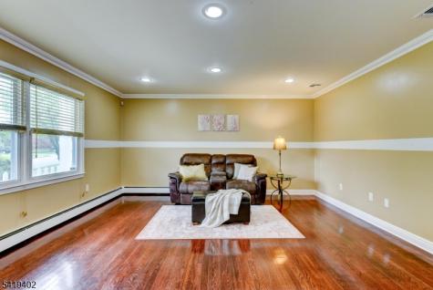 6 Linda Street Parsippany-troy Hills NJ 07054