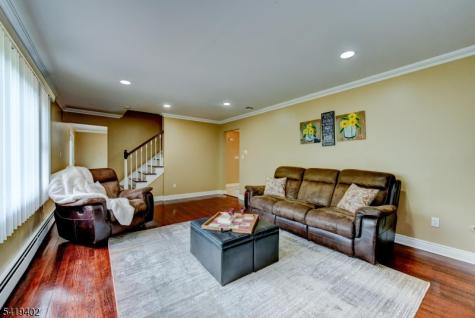 6 Linda Street Parsippany-troy Hills NJ 07054