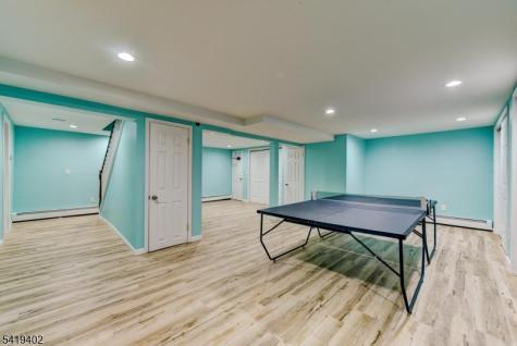 6 Linda Street Parsippany-troy Hills NJ 07054