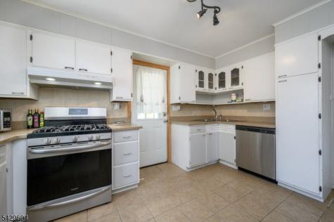 49 Colonial Drive Clark NJ 07066