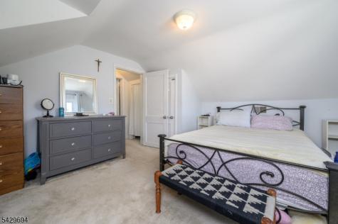 49 Colonial Drive Clark NJ 07066