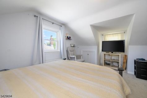 49 Colonial Drive Clark NJ 07066