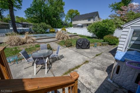 49 Colonial Drive Clark NJ 07066