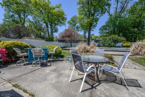 49 Colonial Drive Clark NJ 07066