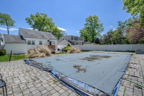 49 Colonial Drive Clark NJ 07066