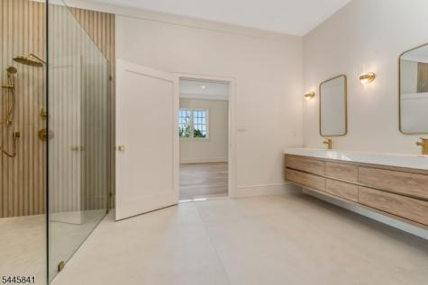 1004 Valerie Place Greenwich NJ 08886