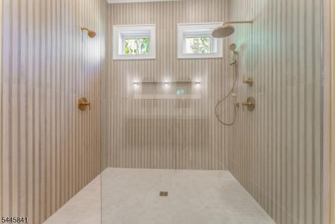 1004 Valerie Place Greenwich NJ 08886